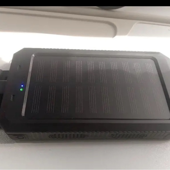 Solar Power Bank 32800 mAh with Flashlight, Dual USB, Waterproof – Black NWT - Picture 5 of 16